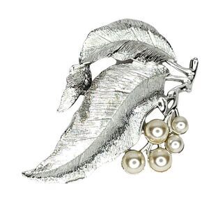 Vintage Sarah Coventry Silvertone Leaf Faux Pearl Berry Brooch 3" X 2"